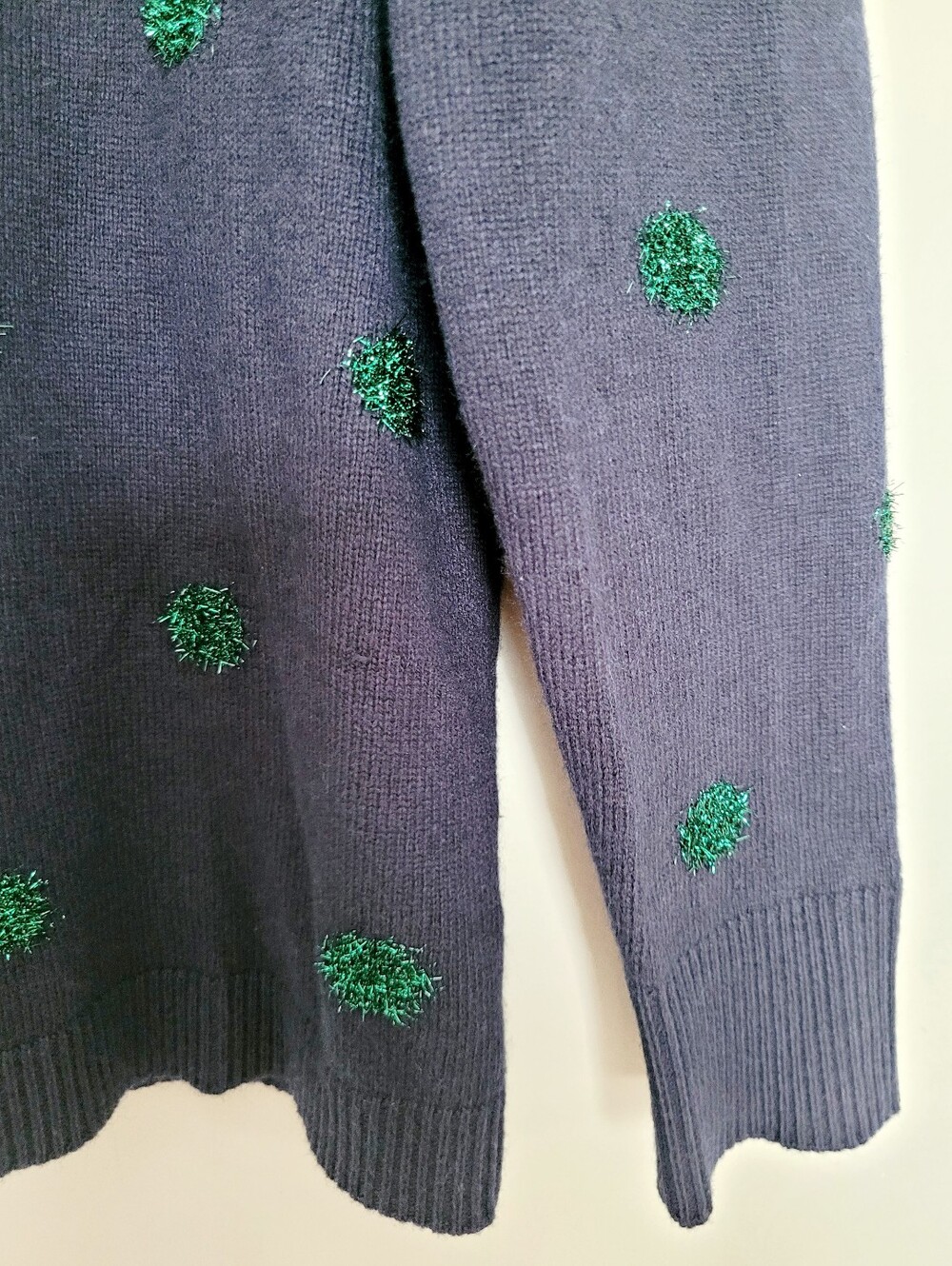 Talbots Wool Blnd Navy Crewneck Sweater with Green Tinsel Dot/Pom Accents Medium - Picture 11 of 14